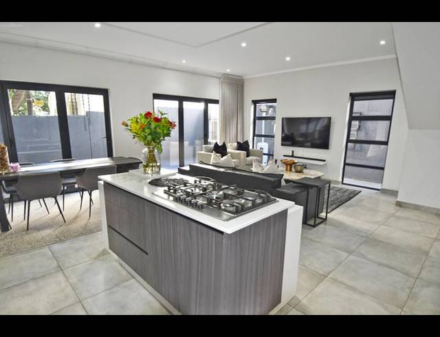 3 BEDROOM HOUSE FOR SALE IN EDENBURG